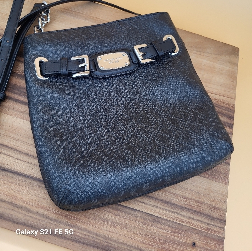Michael Kors Signature Black Logo Crossbody Bag w/Adj Strap & Silver Hardware